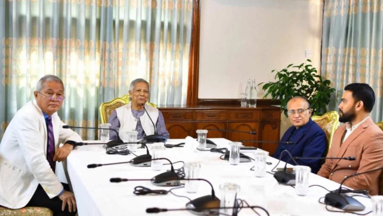 অন্তর্বর্তী সরকারের প্রধান উপদেষ্টা অধ্যাপক ড. মুহাম্মদ ইউনূস আজ বুধবার সকালে রাঙামাটির পার্বত্য জেলা পরিষদ প্রশিক্ষণার্থীদের সঙ্গে ভার্চ্যুয়ালি মতবিনিময় করেন।