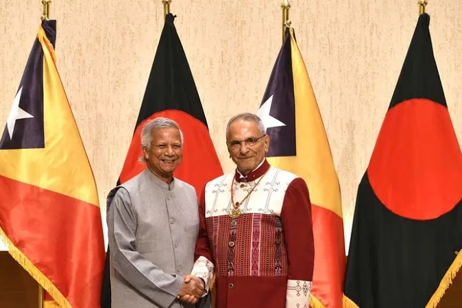 আজ রোববার ঢাকায় প্রধান উপদেষ্টা অধ্যাপক ড. মুহাম্মদ ইউনূসের সঙ্গে বৈঠক করেন তিমুর-লেস্তের প্রেসিডেন্ট জোসে রামোস-হোর্তা। ছবি : পিআইডি
