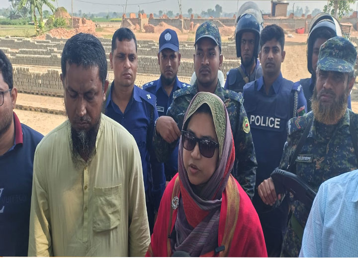 মেহেরপুরে অবৈধ ইটভাটায় পরিবেশ অধিদপ্তরের অভিযান 