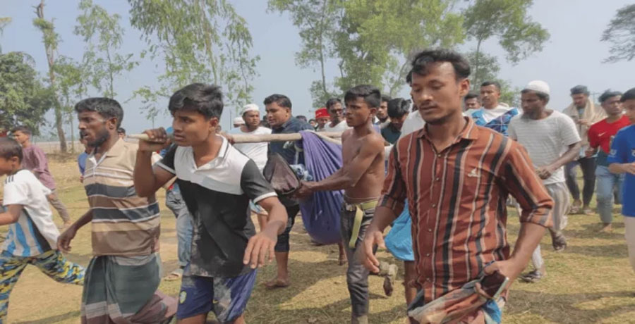 মাইন বিস্ফোরণে টেকনাফে যুবকের পা বিচ্ছিন্ন, হাসপাতালে ভর্তি