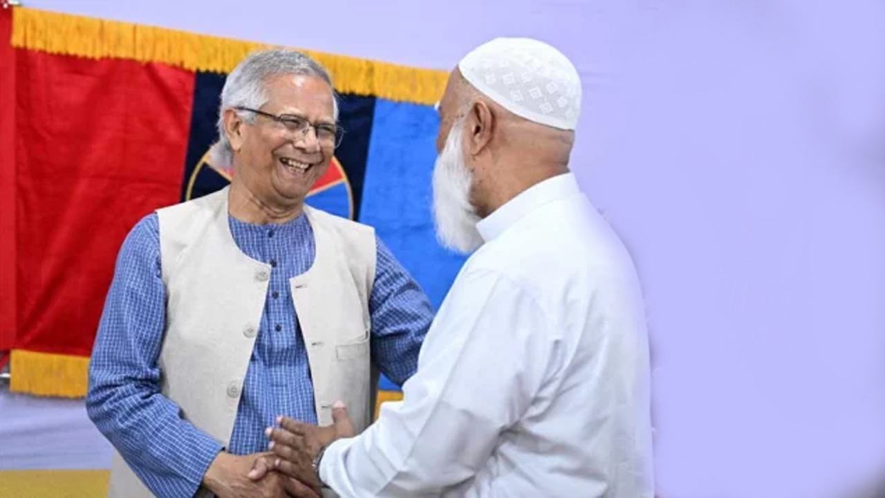 প্রধান উপদেষ্টা জামায়াত আমিরকে অভিনন্দন জানিয়েছেন