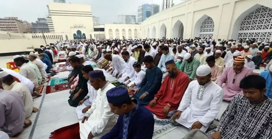 বায়তুল মোকাররম জাতীয় মসজিদ-এ ঈদুল ফিতরের প্রথম জামাত