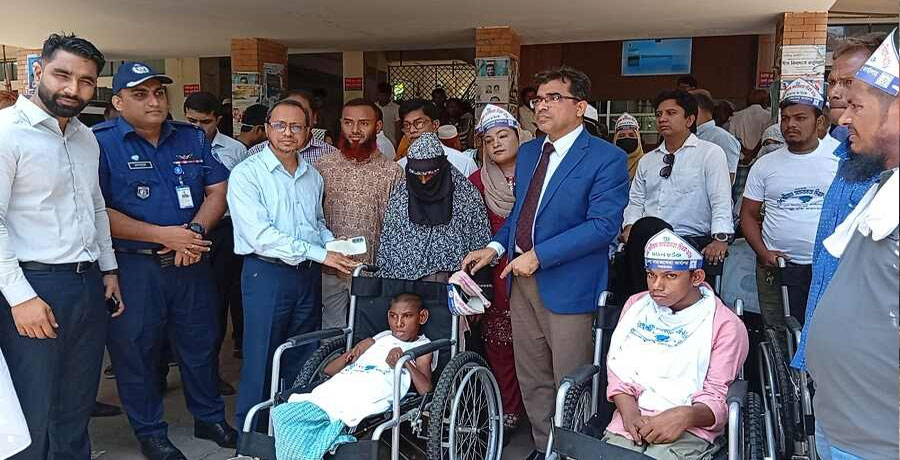 বিশেষ চাহিদা সম্পন্ন শিশু বা ব্যাক্তিরা সমানতালে এগিয়ে যাচ্ছে