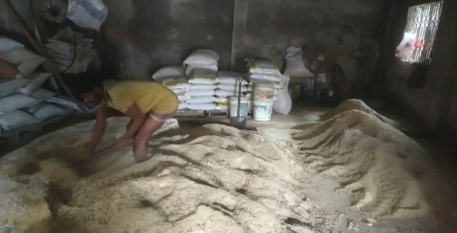 ১৫ হাজার খামারে চলছে পশু হৃষ্টপুষ্ট করনের কাজ