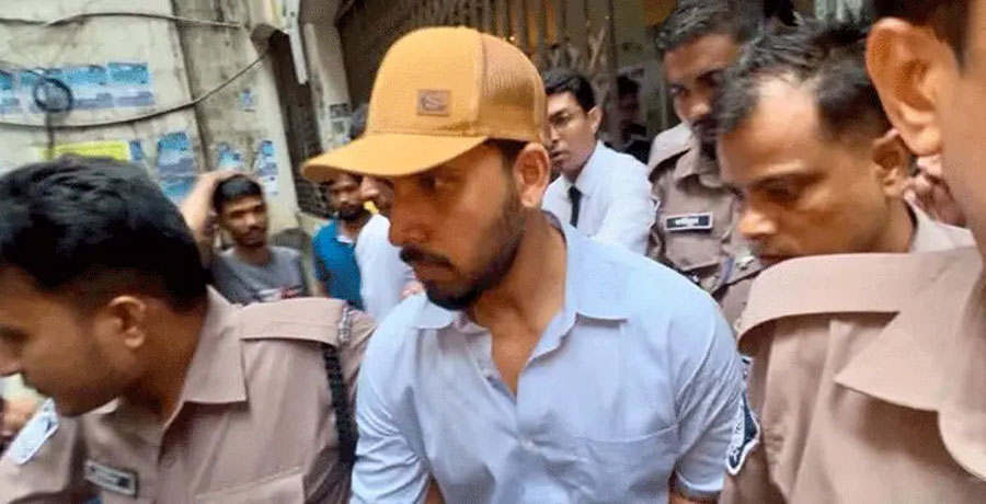 পরনারীর সঙ্গে ছবি শেয়ার করে উসকানিমূলক পোস্টের অভিযোগ