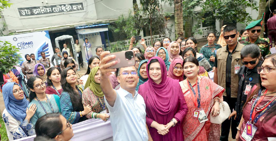 জুবাইদার স্মৃতিবিজড়িত হোস্টেলে শিক্ষার্থীদের সঙ্গে প্রধানমন্ত্রীর মতবিনিময়