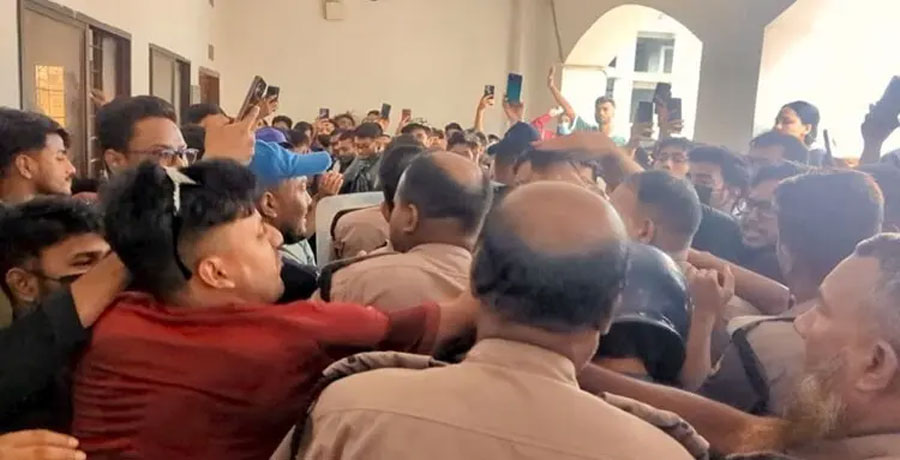আদালত প্রাঙ্গণে উত্তেজনা, হাজতখানা ও আসামিদের ওপর হামলার অভিযোগ
