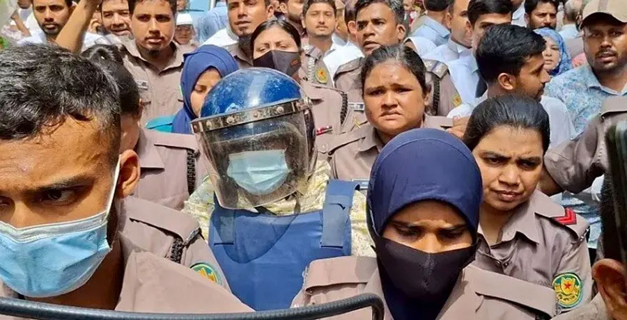   নীলক্ষেতে ব্যবসায়ী ওয়াদুদ হত্যা মামলায় সাবেক মন্ত্রী ফরহাদের স্ত্রী রিমান্ডে