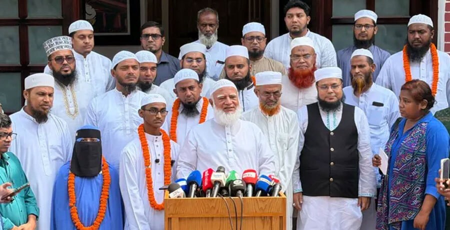 বিশ্বজয়ী হাফেজদের সম্মানিত করলে দেশও সম্মানিত হবে: জামায়াত আমির